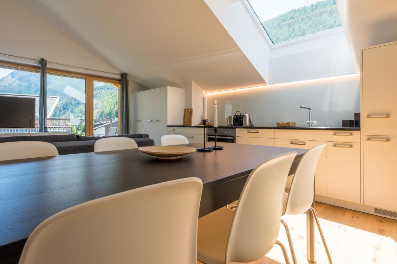 Montela Apartments - Haus C Saas-Grund Exteriér fotografie